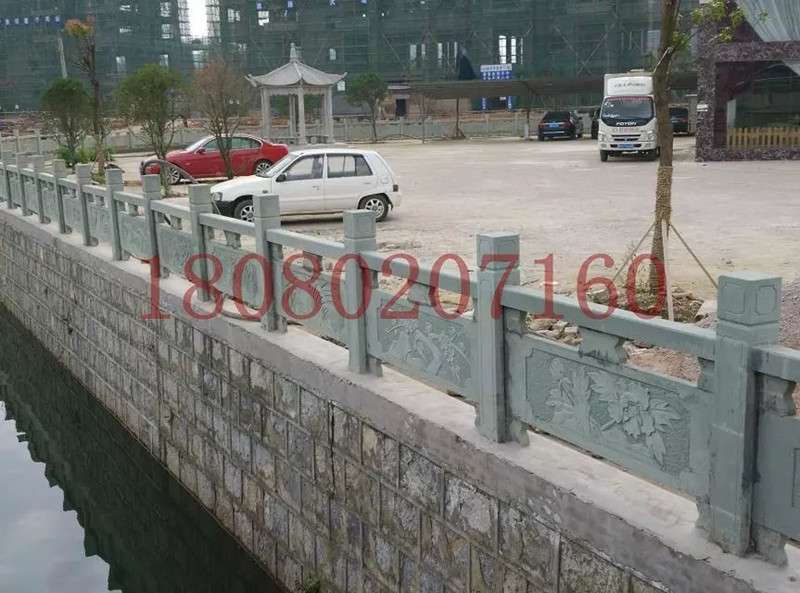 河道青石欄桿項目_成都翰林石材質(zhì)地好價更低 